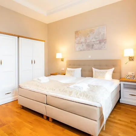 Waldschloss * Heringsdorf (Usedom)